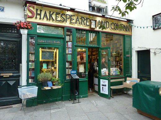 Shakespeare-and-Co1